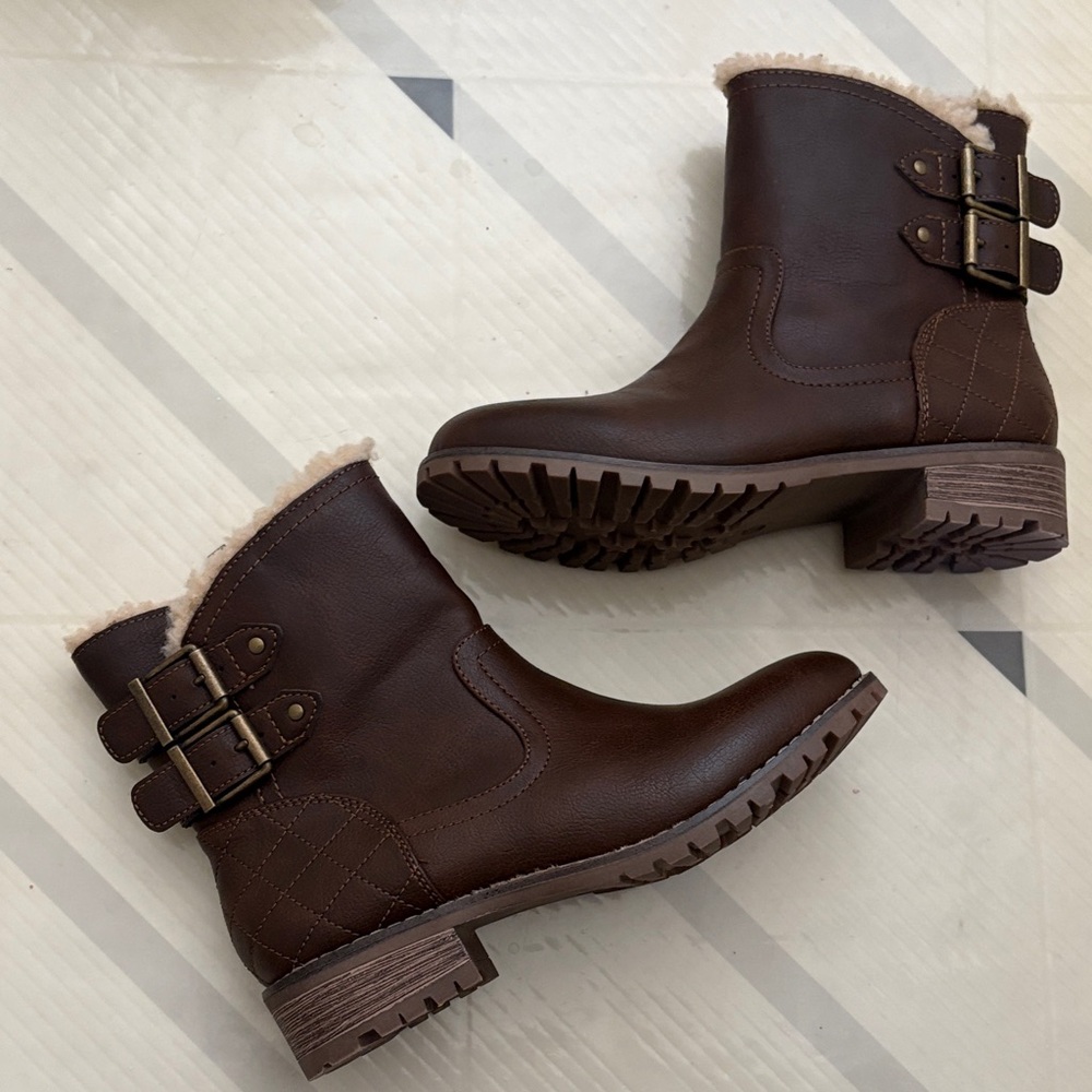Bjorndal Brown Shearling-Lined Boots, NWT!  Size 6.5,  new!